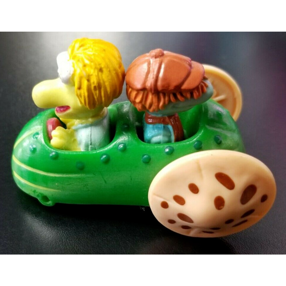 FRAGGLE ROCK Boober & Wembley Cucumber Car McDonald's Happy Meal Toy 1988 EE - Picture 1 of 9